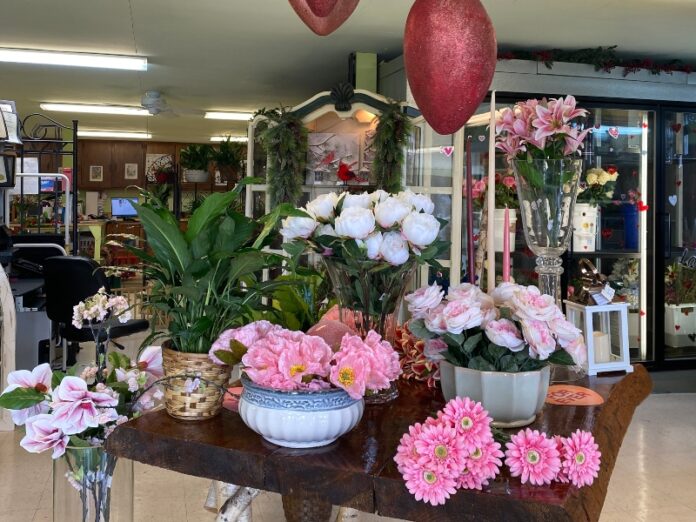 Doris Flowers and Gifts Columbia TN