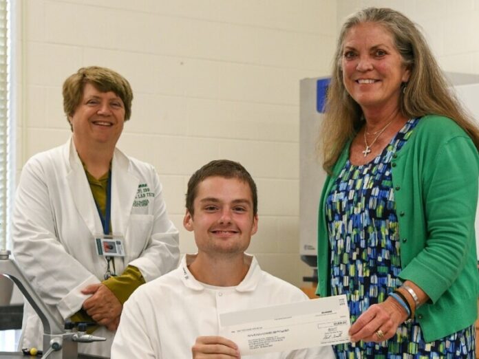 Columbia State Med Lab Student Chosen for American Medical Technologists Scholarship